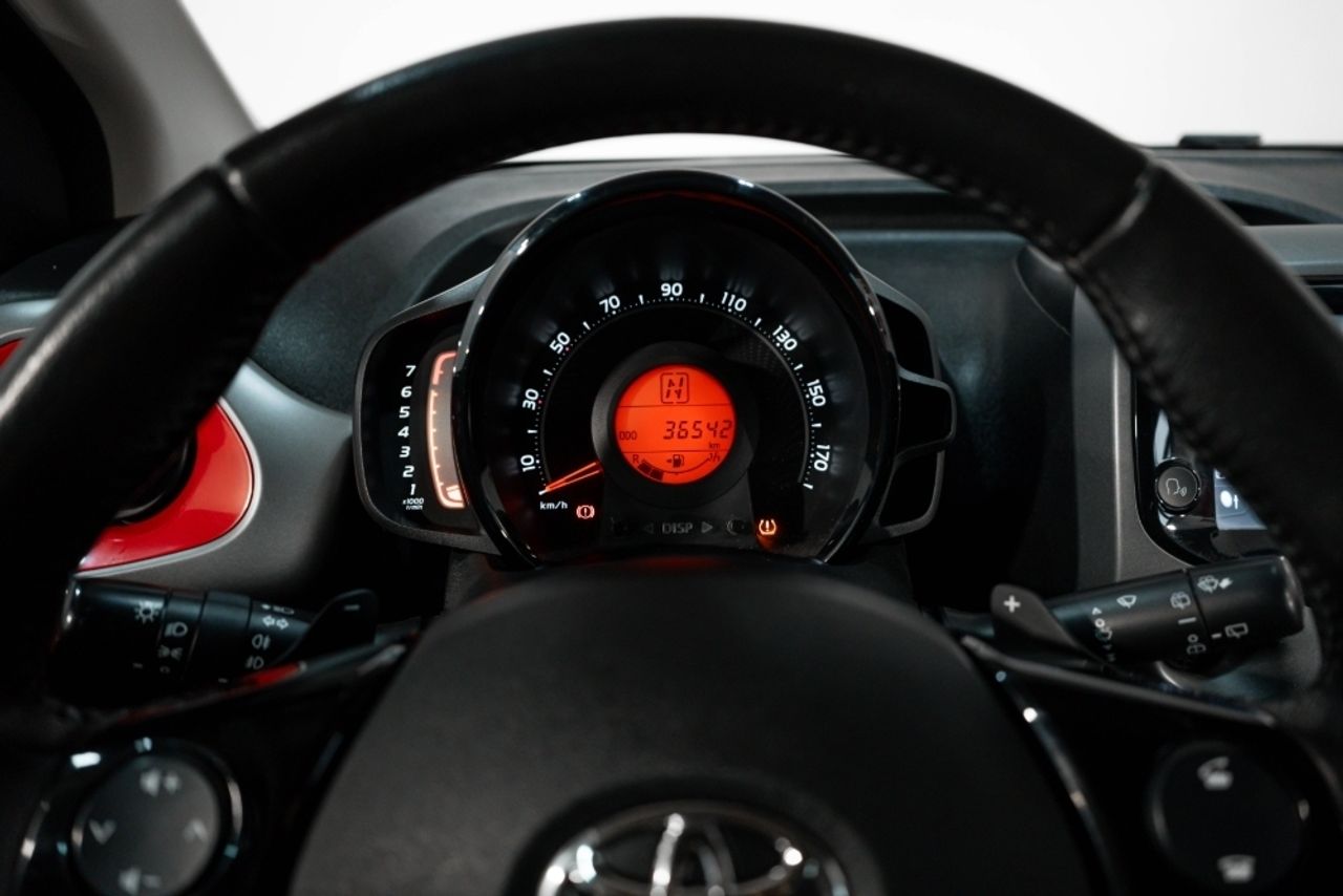 Foto Toyota Aygo 15