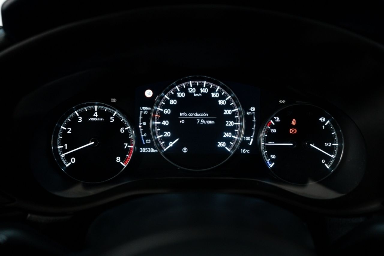 Foto Mazda CX-30 14