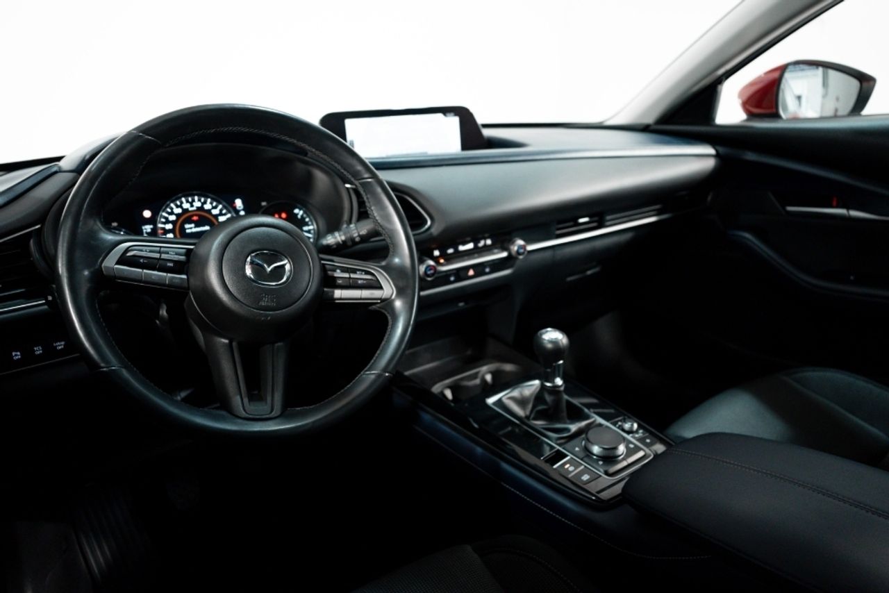 Foto Mazda CX-30 21