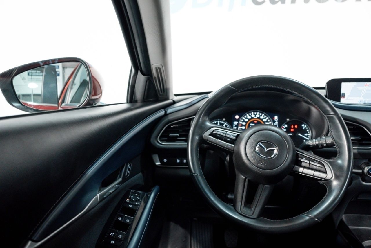 Foto Mazda CX-30 23