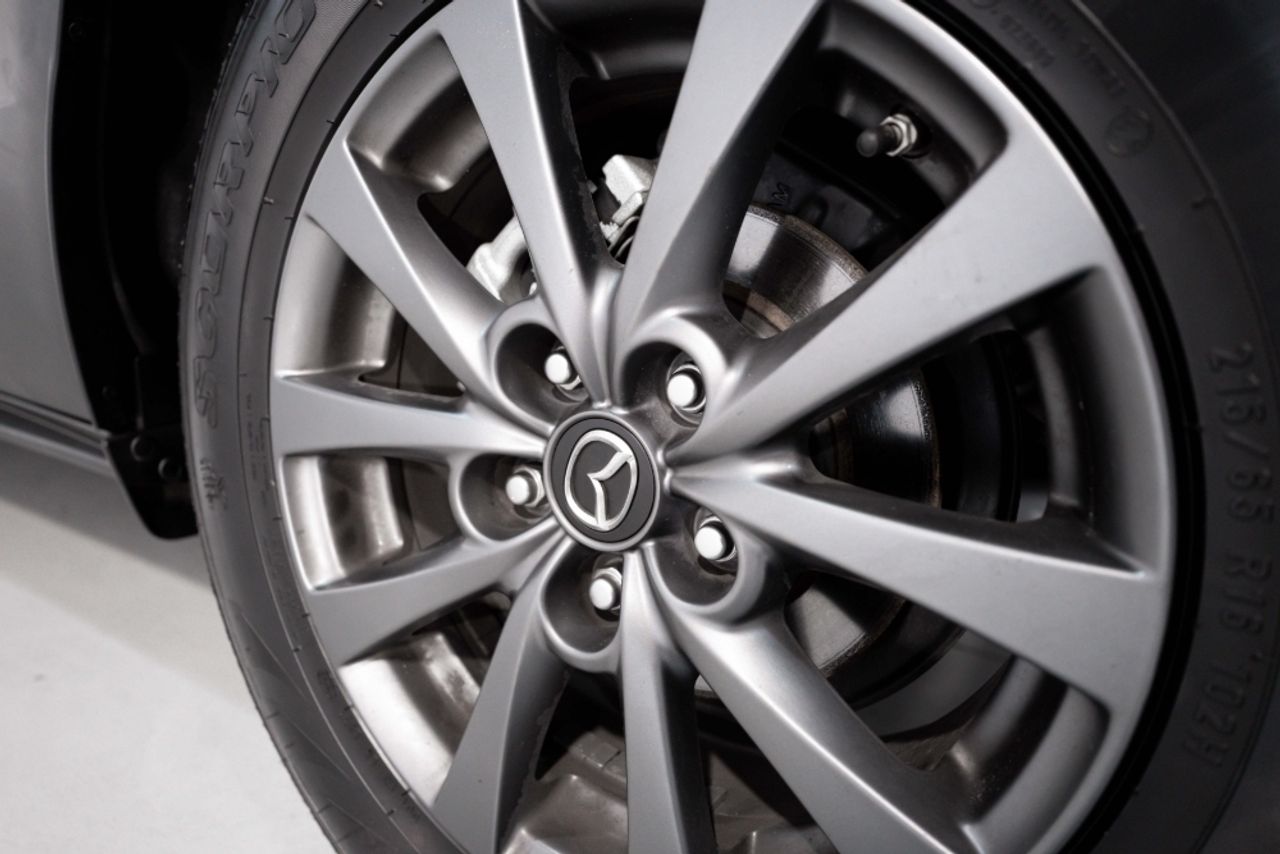 Foto Mazda CX-30 29
