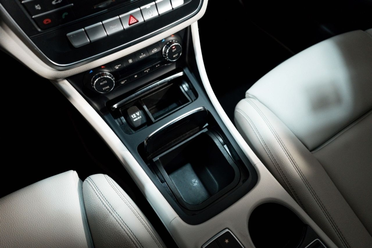 Foto Mercedes-Benz Clase CLA 20