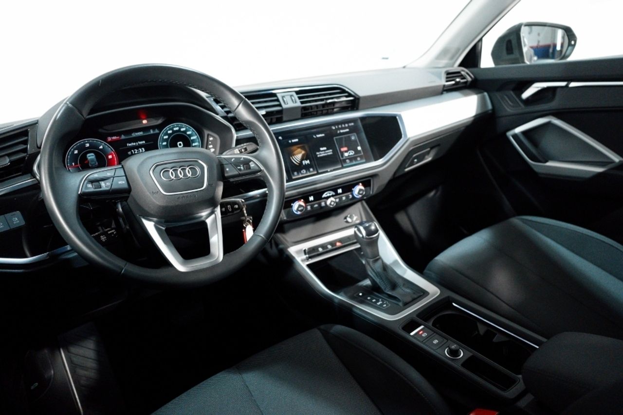 Foto Audi Q3 24