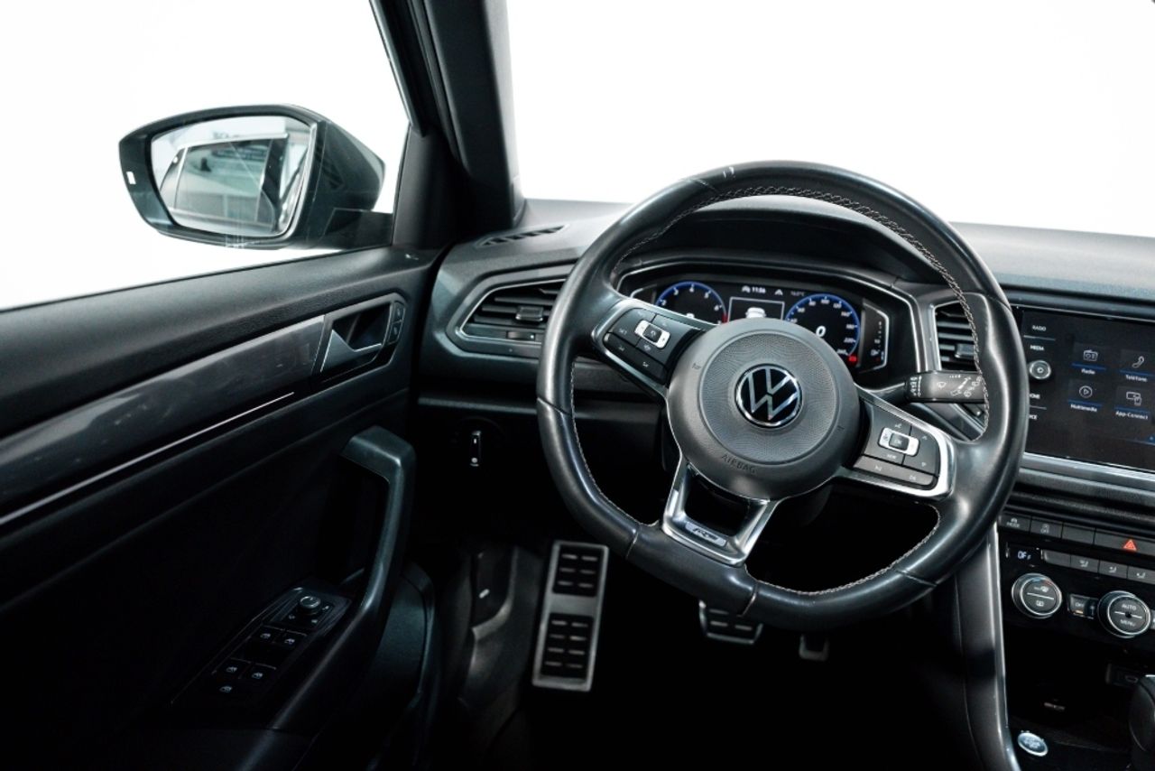 Foto Volkswagen T-Roc 23