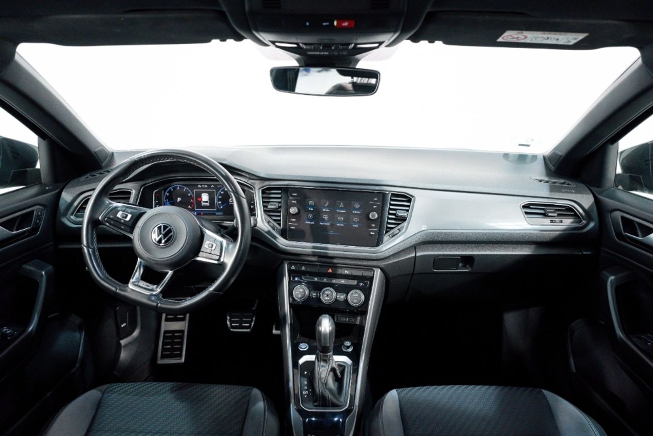Foto Volkswagen T-Roc 25