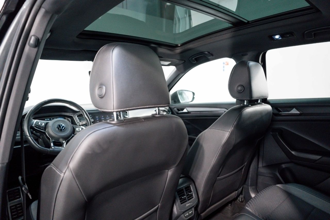Foto Volkswagen T-Roc 26
