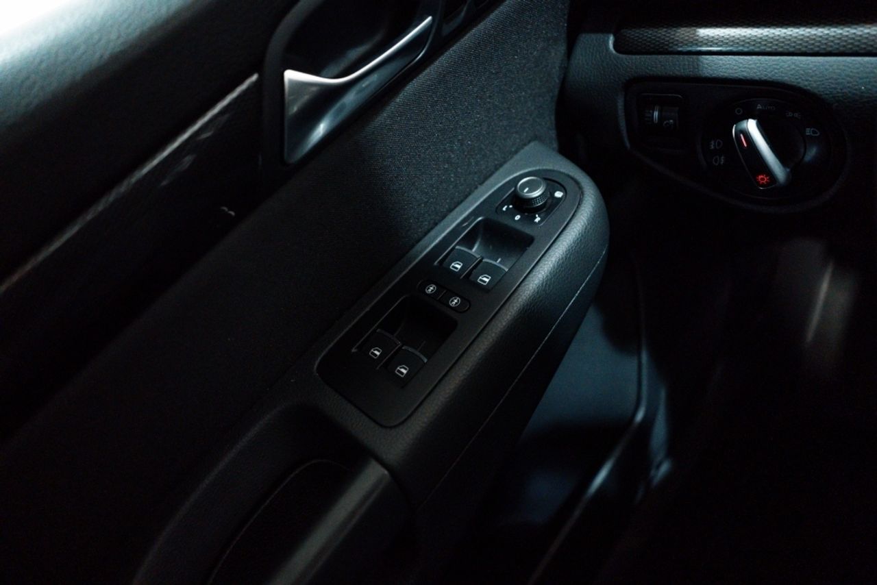 Foto Seat Alhambra 12