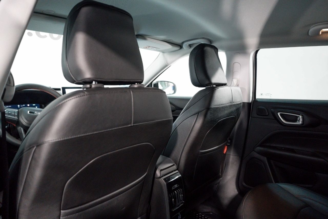 Foto Jeep Compass 28