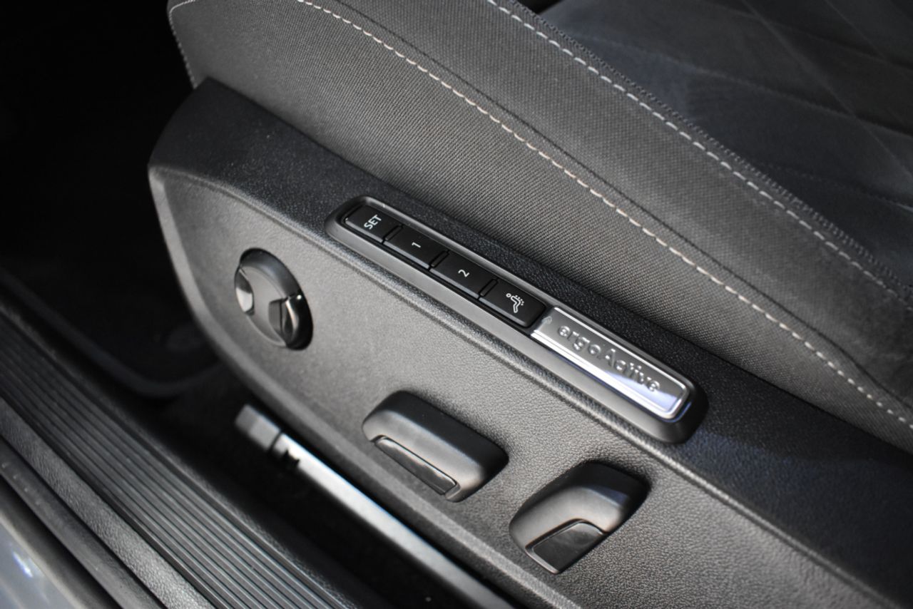 Foto Volkswagen Golf 29