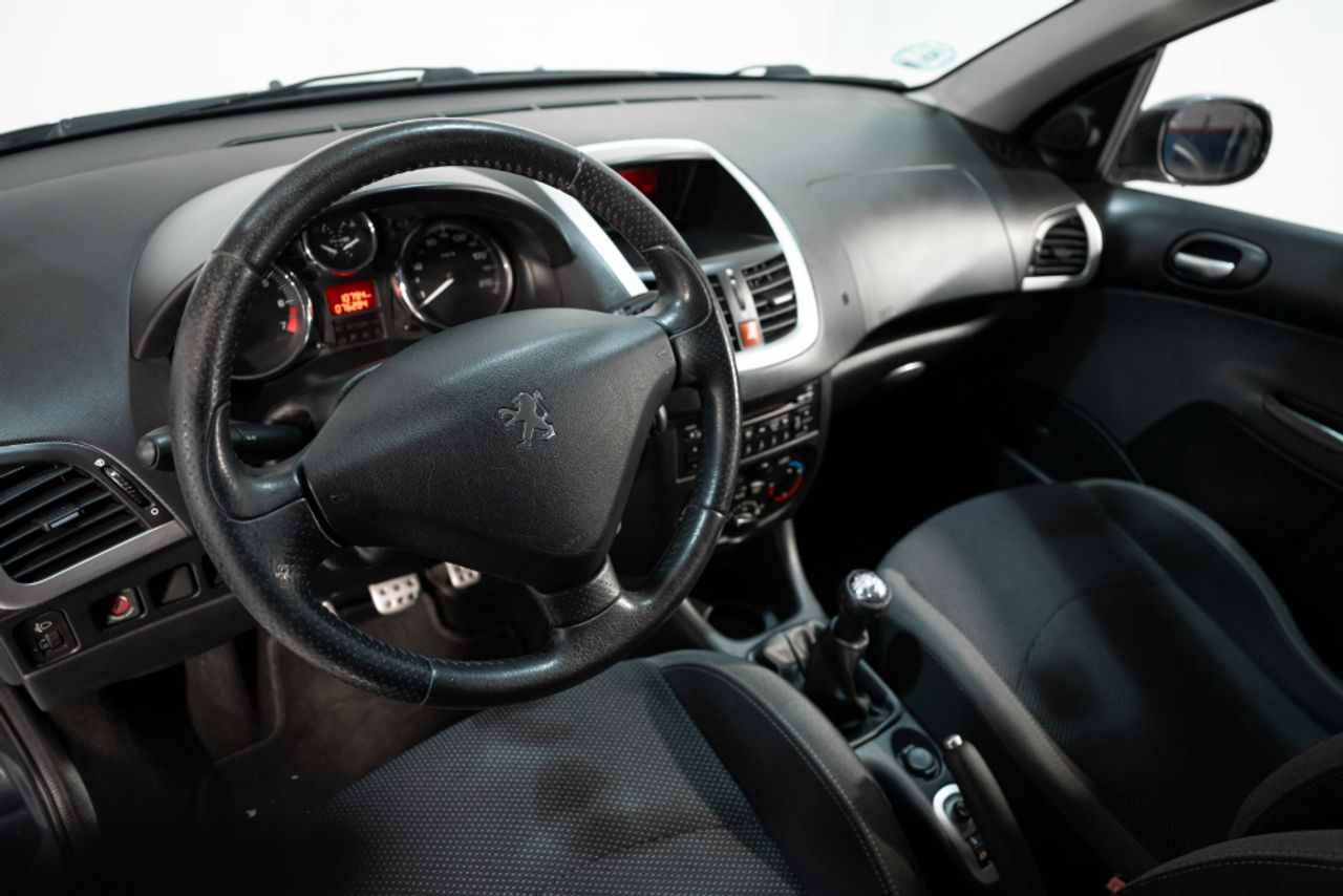 Foto Peugeot 206 + 7