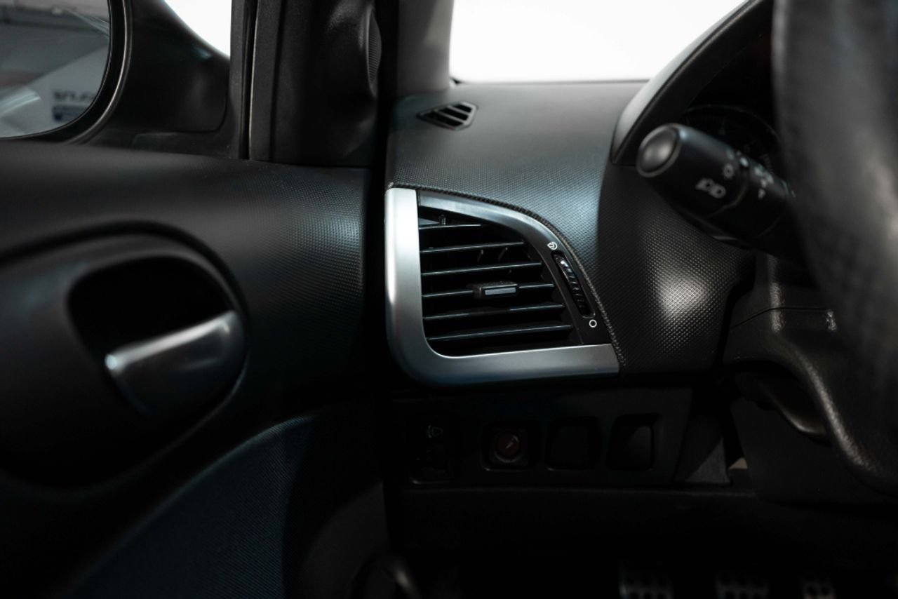 Foto Peugeot 206 + 11