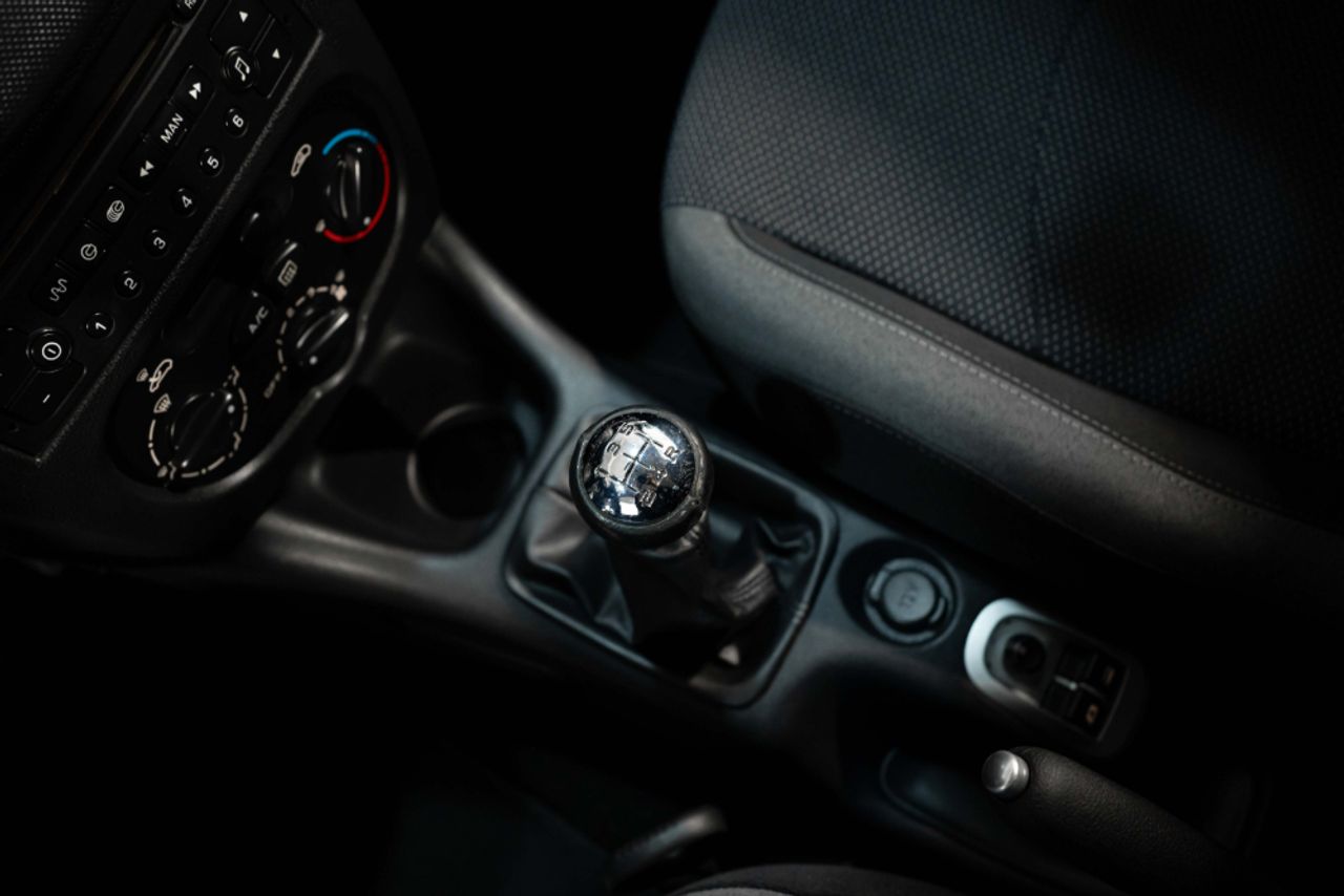Foto Peugeot 206 + 18