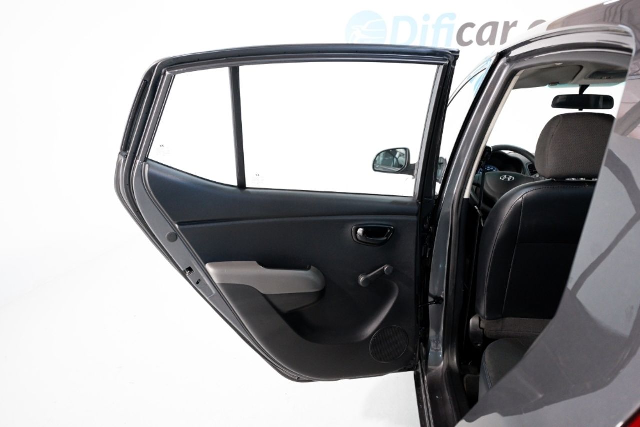 Foto Hyundai i10 27