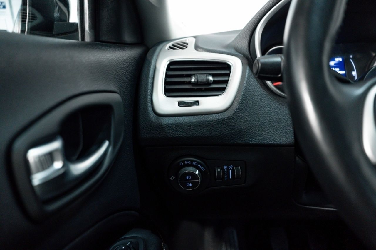 Foto Jeep Compass 11