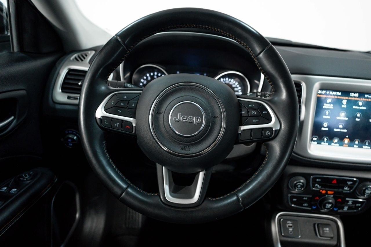 Foto Jeep Compass 24