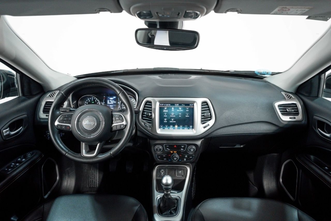 Foto Jeep Compass 25