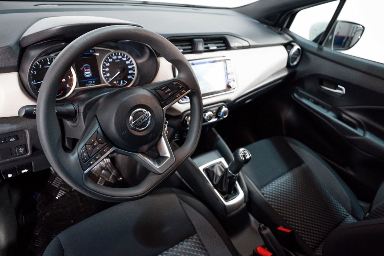 Foto Nissan Micra 7