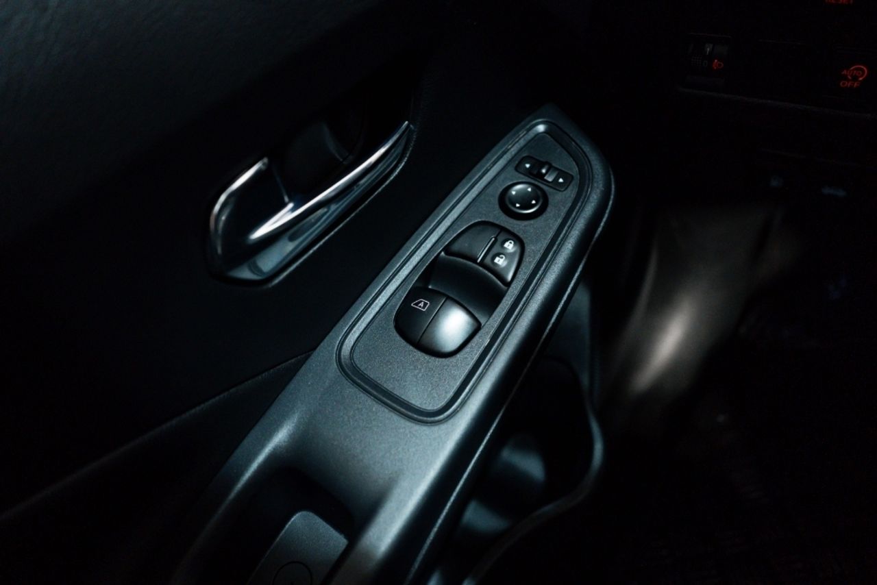 Foto Nissan Micra 12