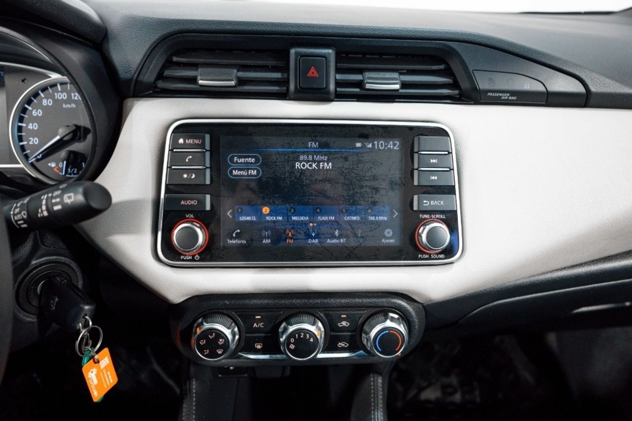 Foto Nissan Micra 19