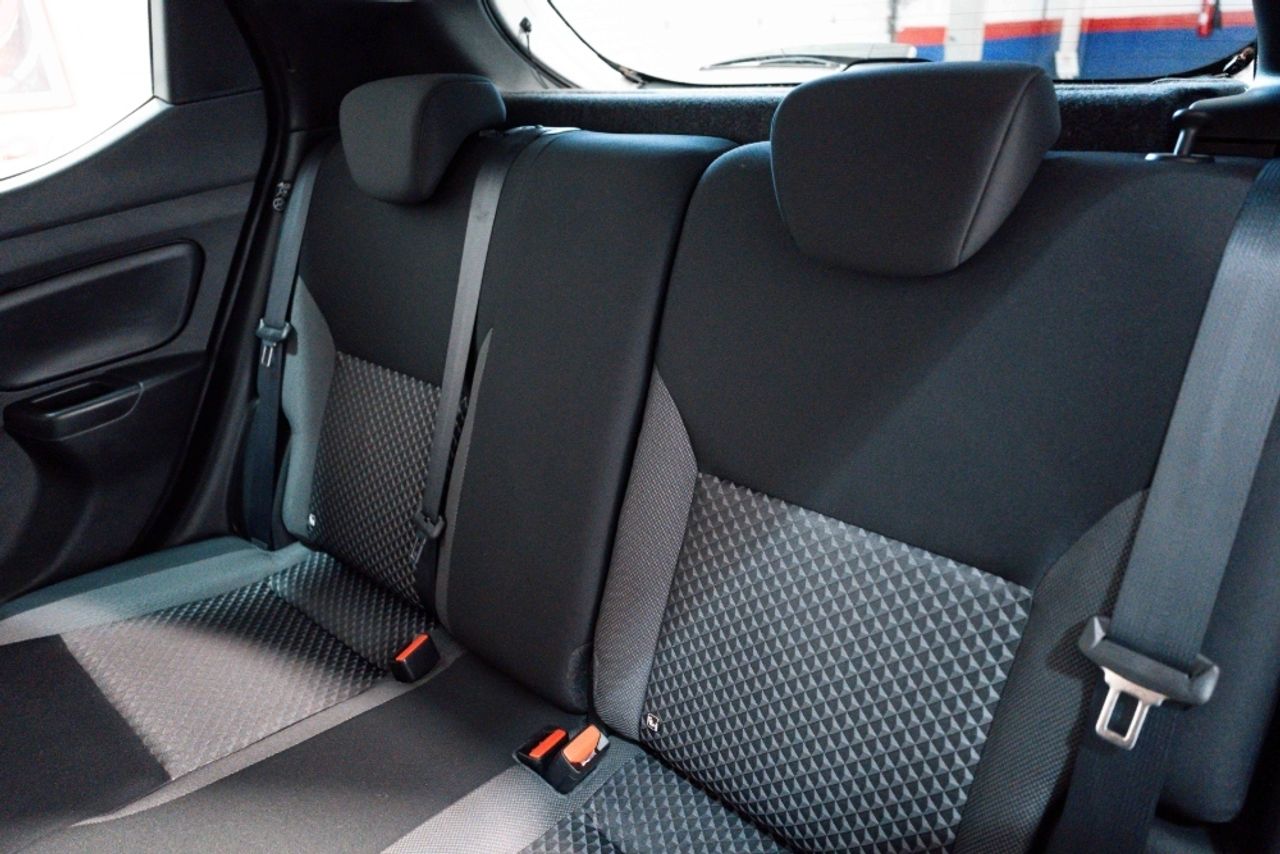 Foto Nissan Micra 27