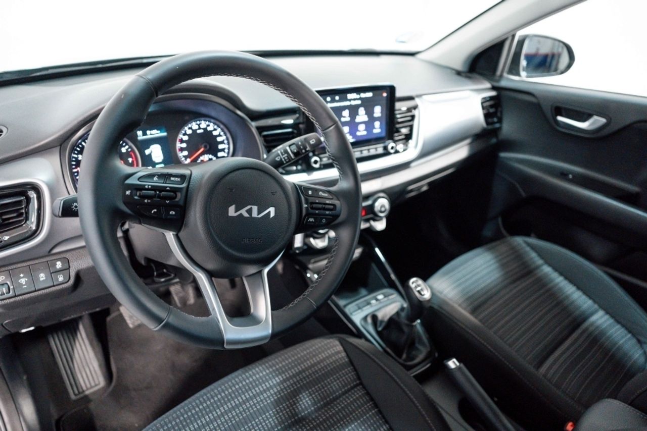 Foto Kia Stonic 7