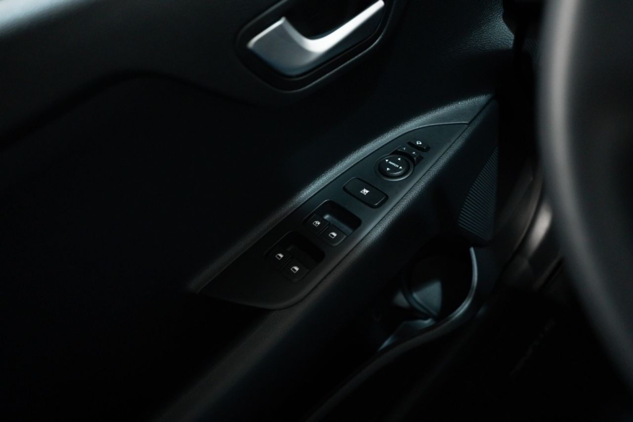 Foto Kia Stonic 12