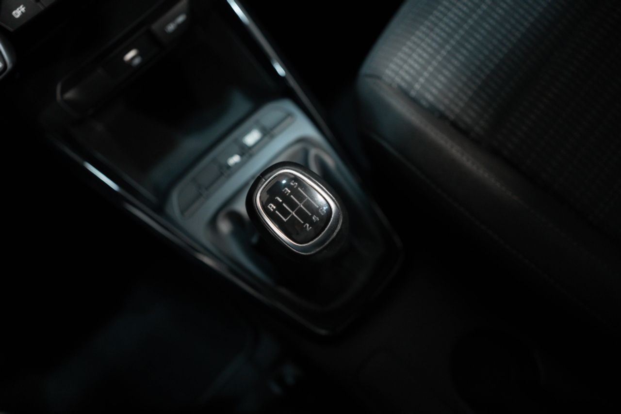 Foto Kia Stonic 20