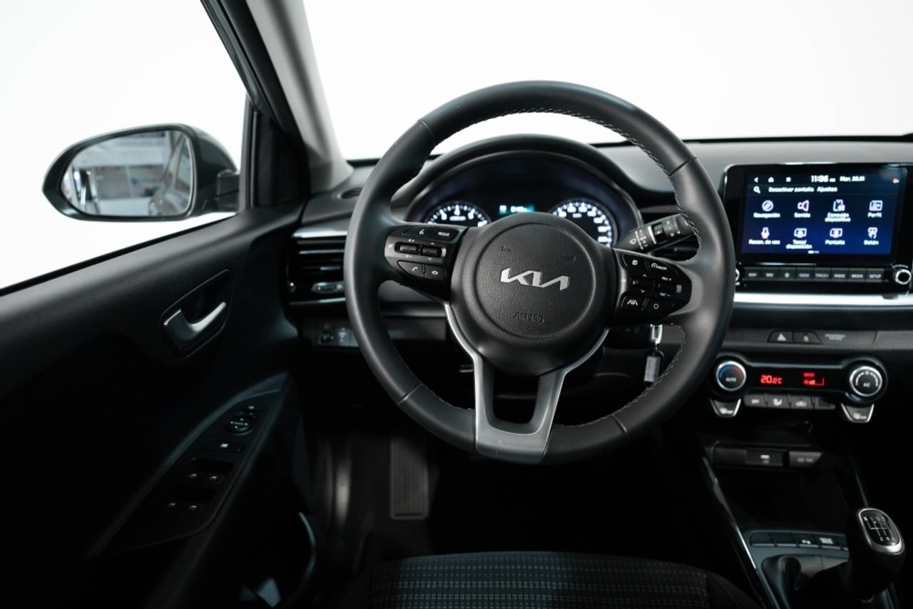 Foto Kia Stonic 23