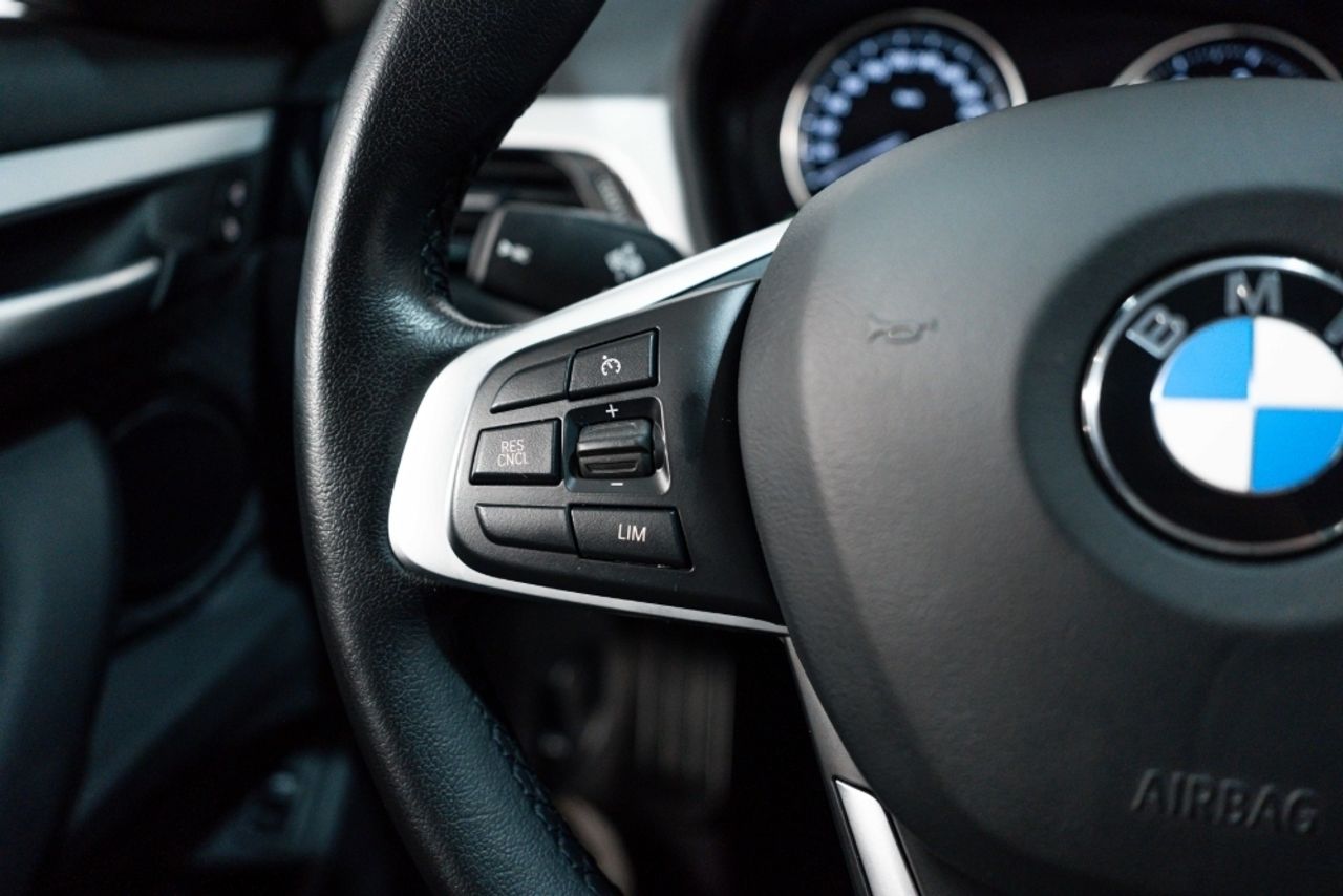 Foto BMW X1 9