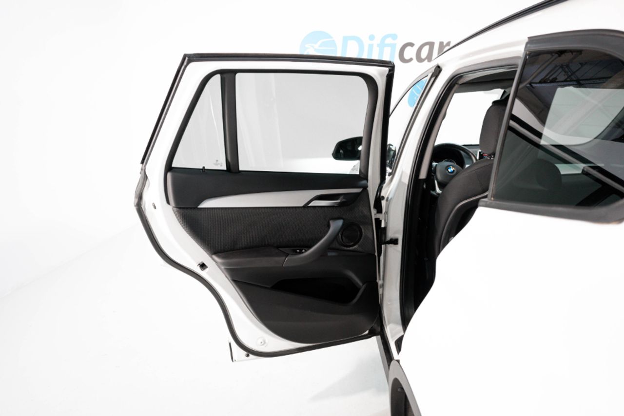 Foto BMW X1 30