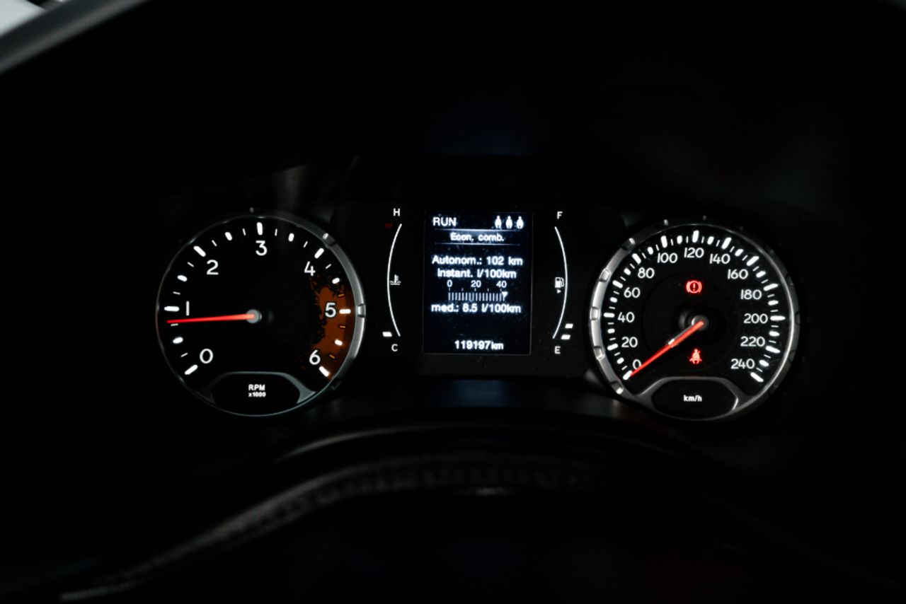 Foto Jeep Renegade 14