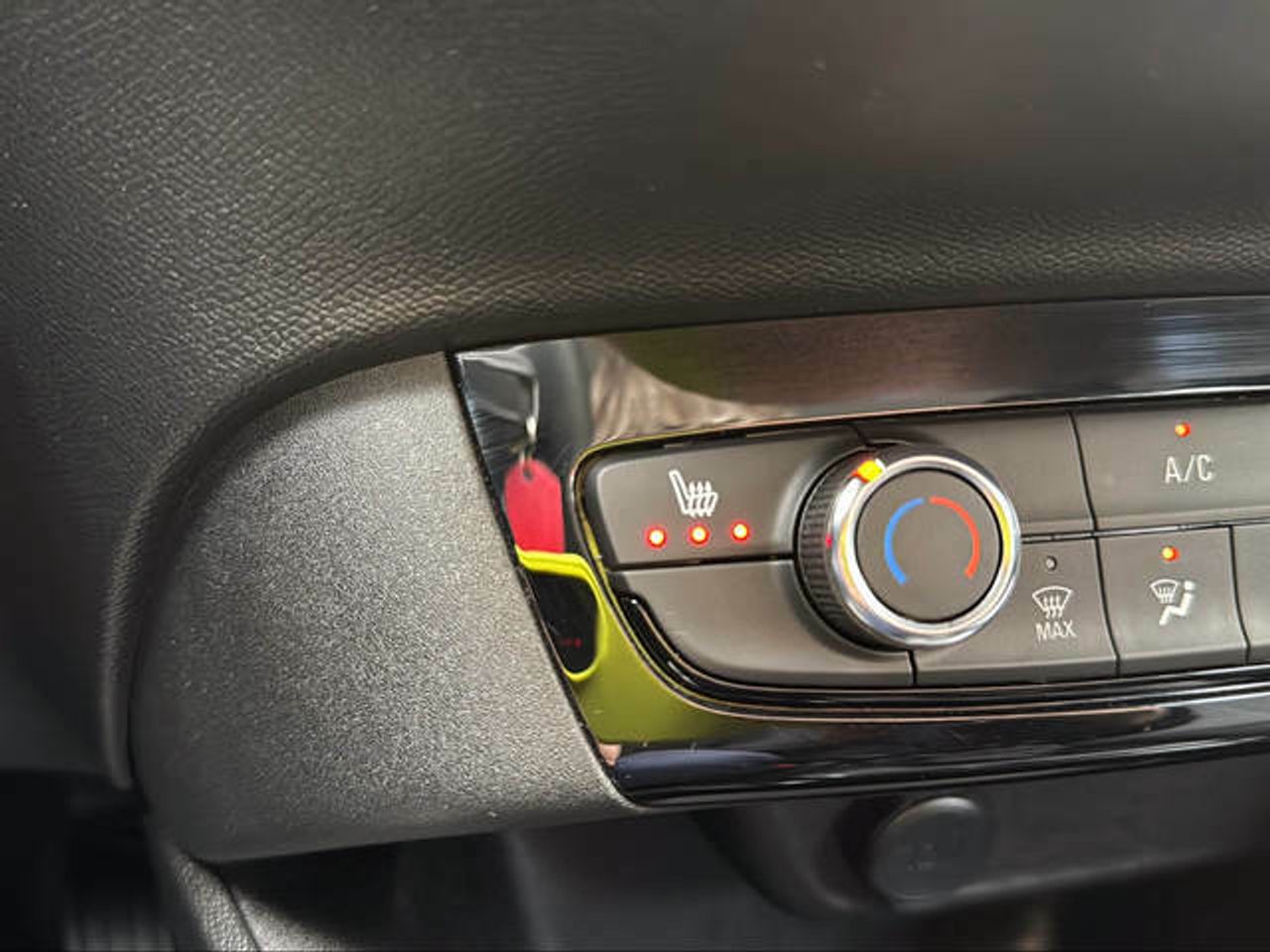 Foto Opel Corsa 16