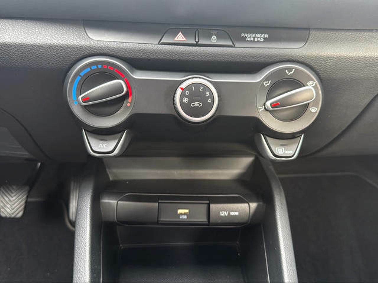 Foto Kia Stonic 16