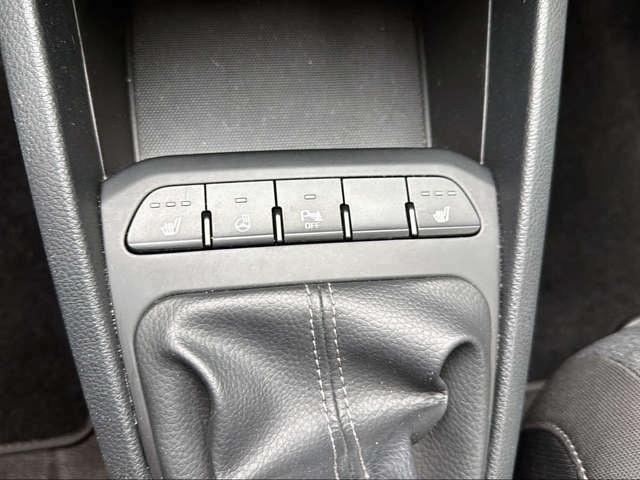 Foto Kia Stonic 18