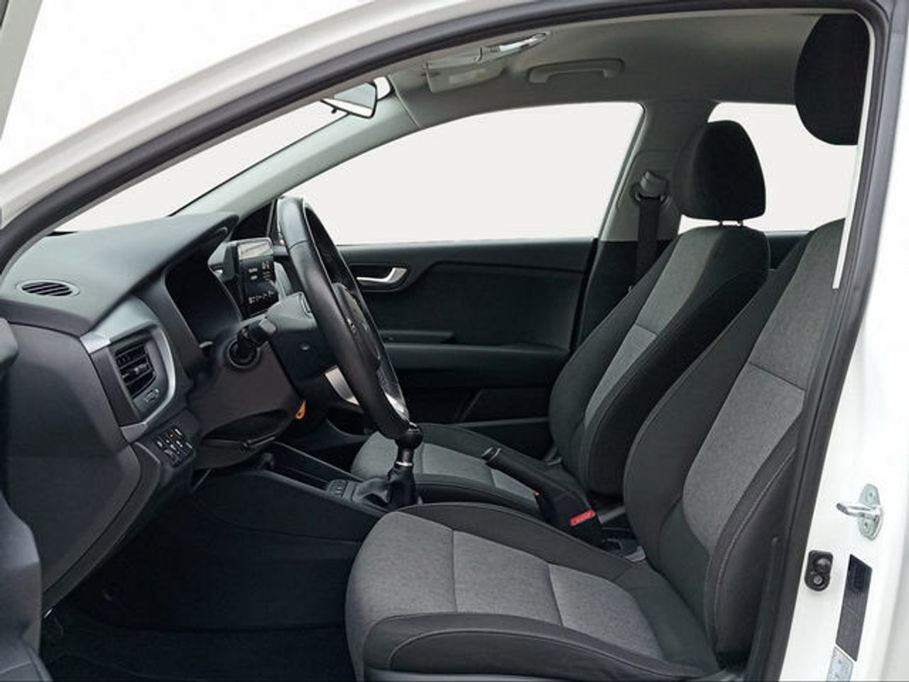Foto Kia Stonic 8