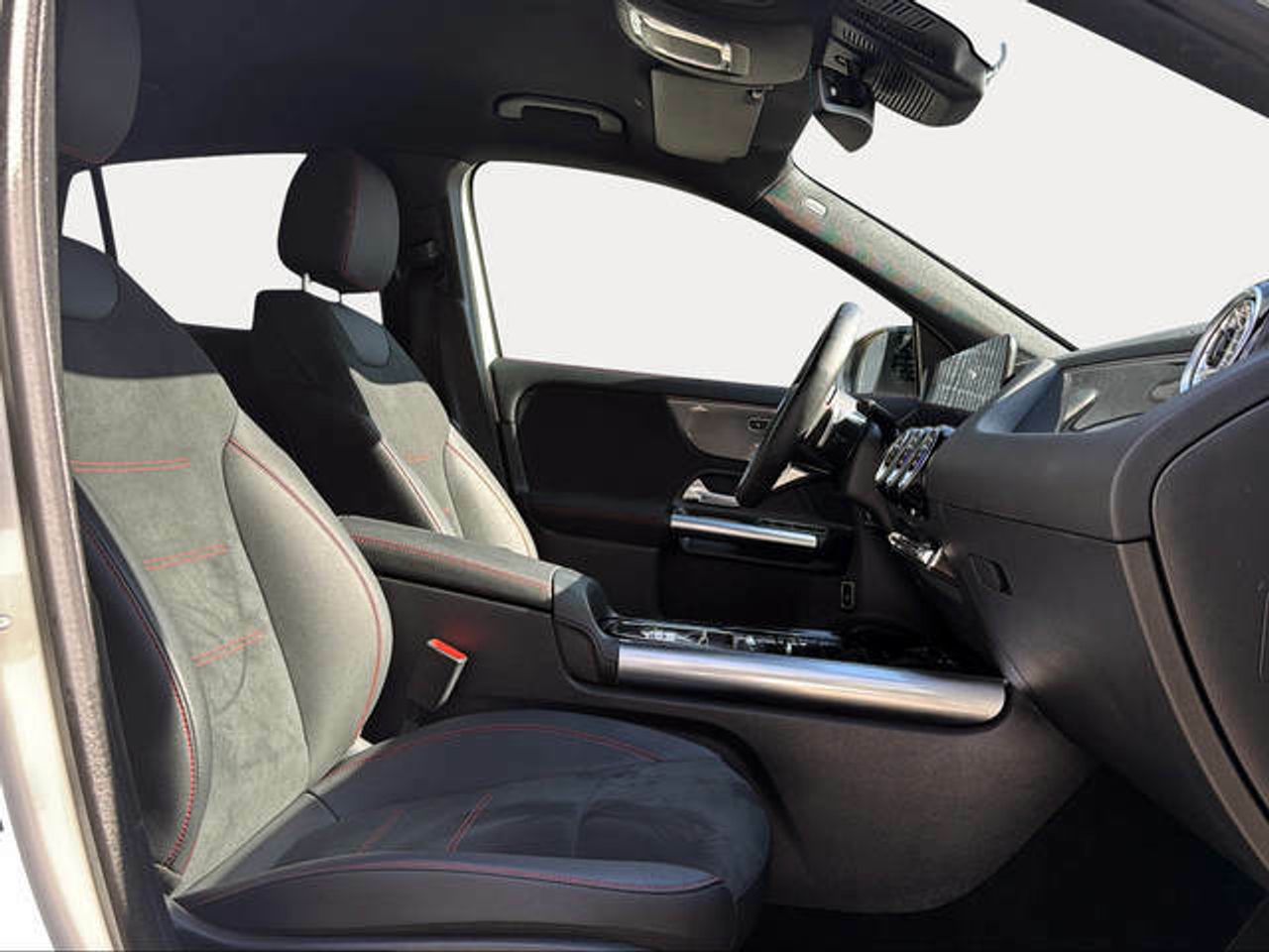 Foto Mercedes-Benz Clase GLA 11