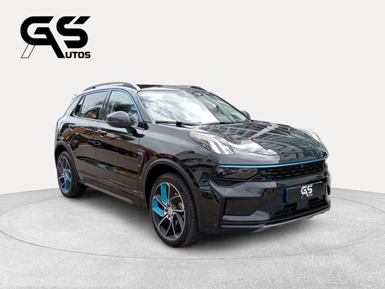 Foto LYNK&CO 01 2