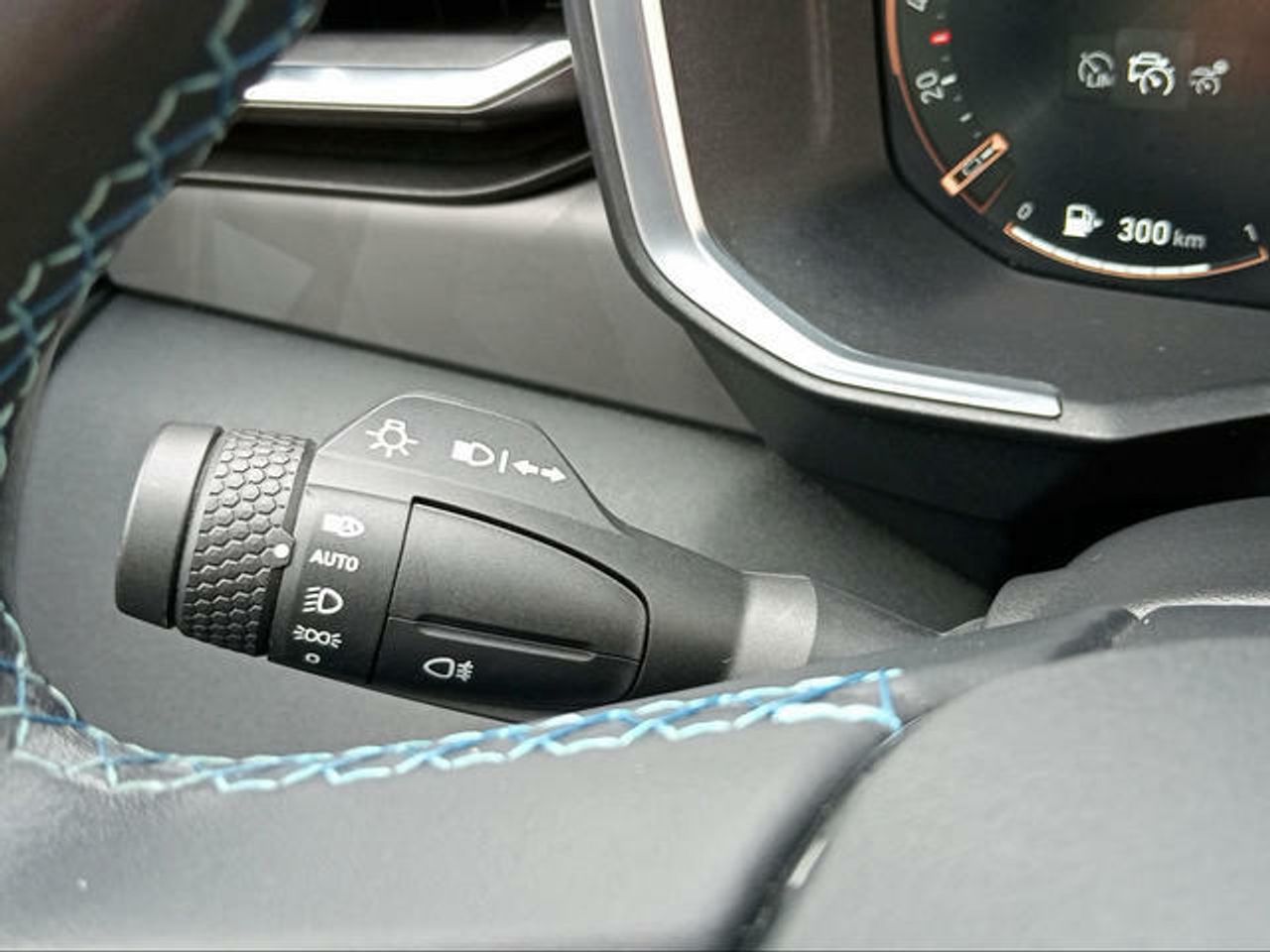 Foto LYNK&CO 01 16