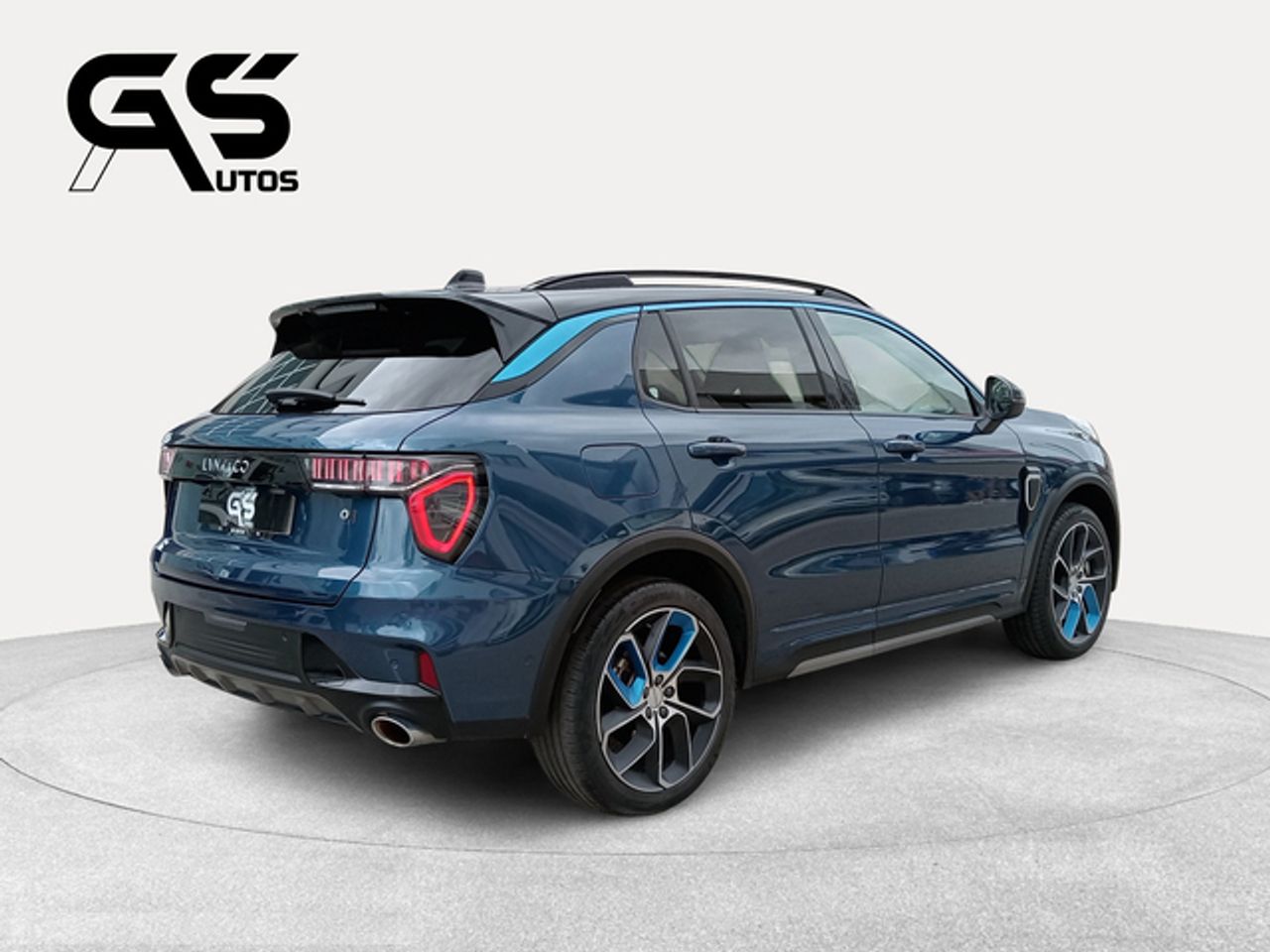 Foto LYNK&CO 01 4