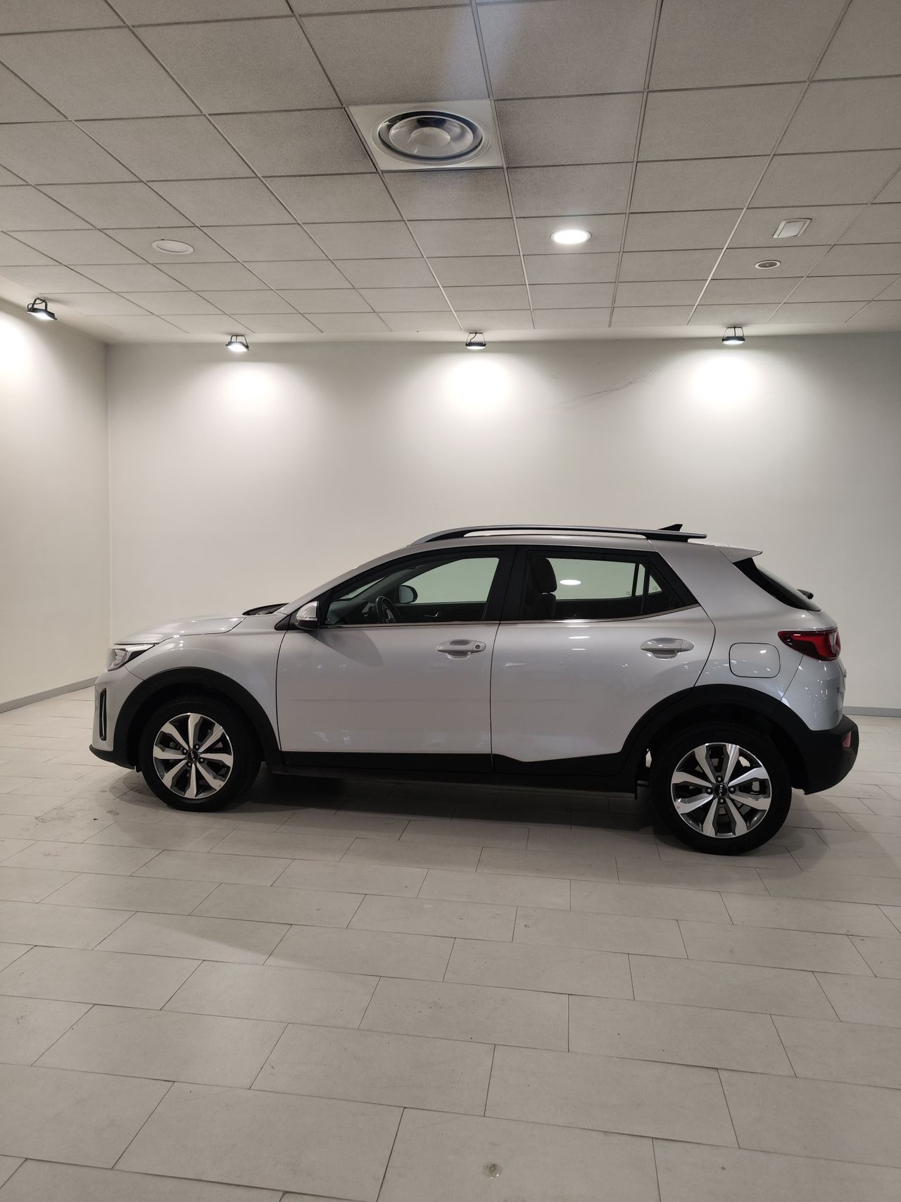 Foto Kia Stonic 4