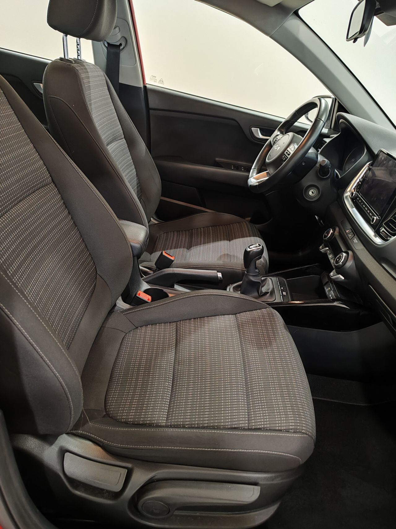 Foto Kia Stonic 8