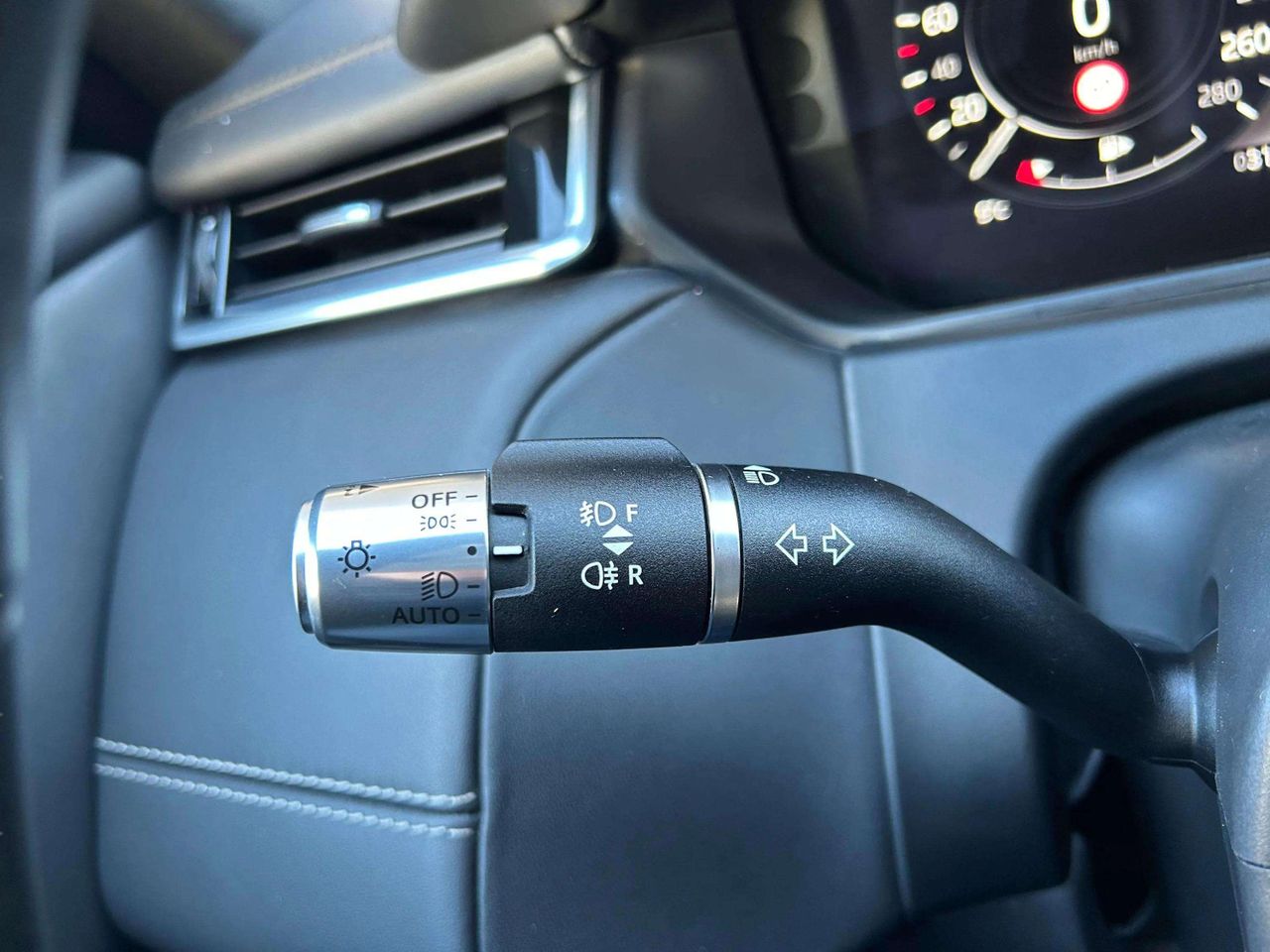 Foto Land-Rover Range Rover Velar 16