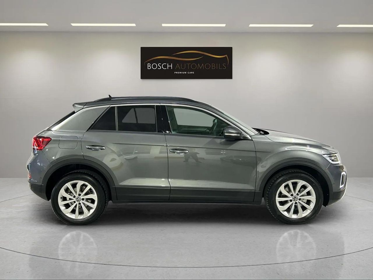 Foto Volkswagen T-Roc 4