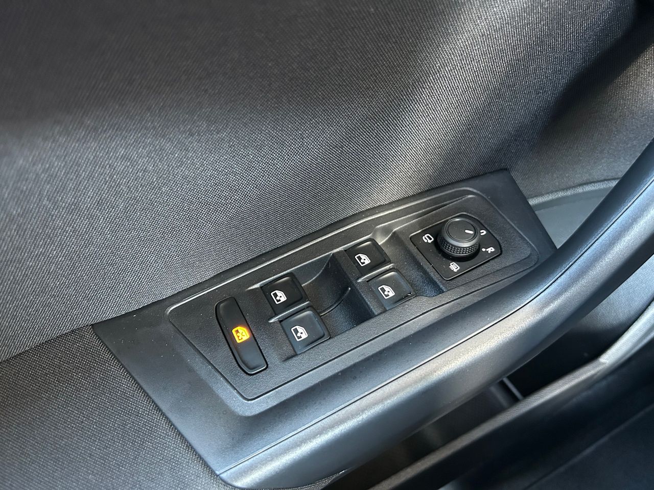 Foto Volkswagen T-Roc 21