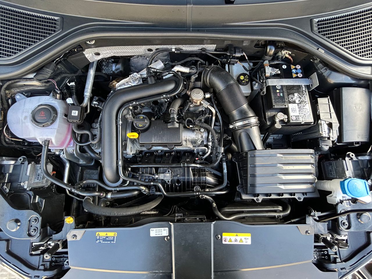 Foto Volkswagen T-Roc 30