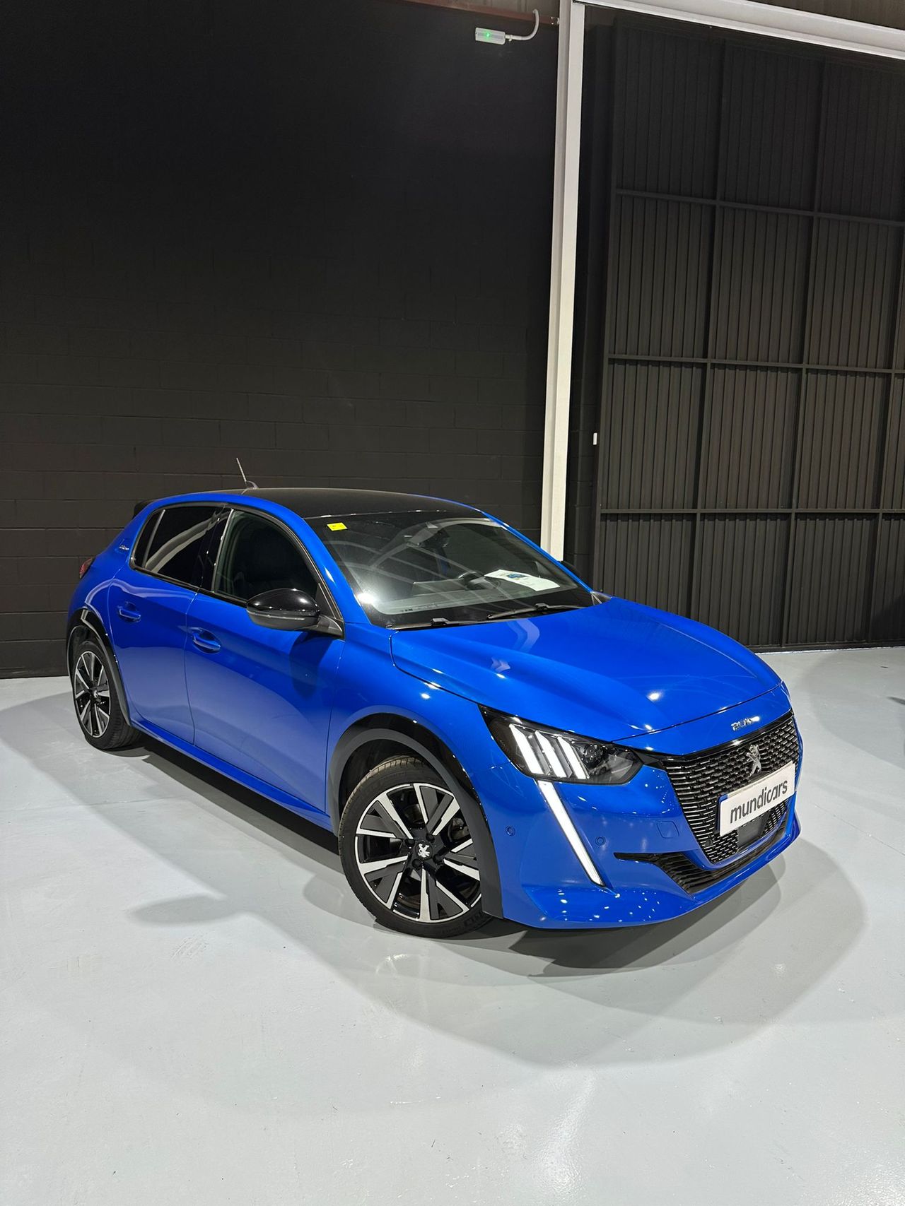 Foto Peugeot 208 4