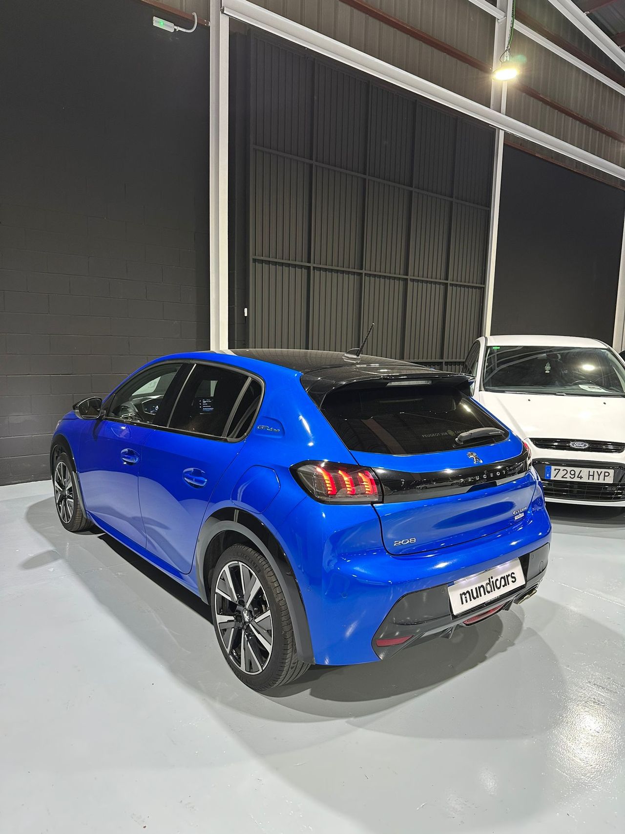 Foto Peugeot 208 11