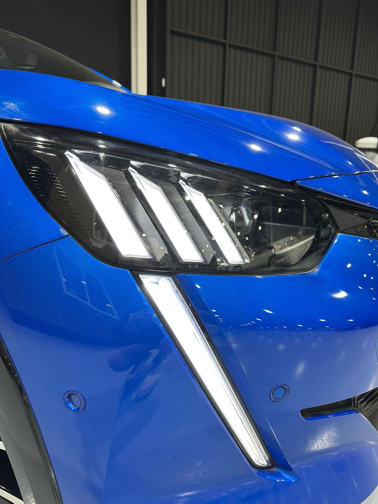 Foto Peugeot 208 13