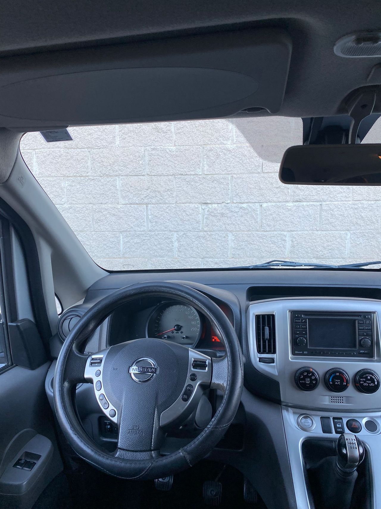 Foto Nissan NV250 9