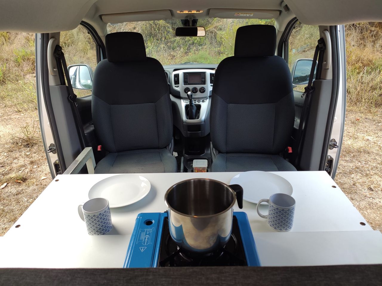 Foto Nissan NV250 20